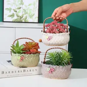 Tri-Flower Woven Handheld Box Mini Floral Basket Rustic Ceramic with Woven Texture & Floral Accents for Small Plants Desktop Decor 14.5x10.5x7 cm