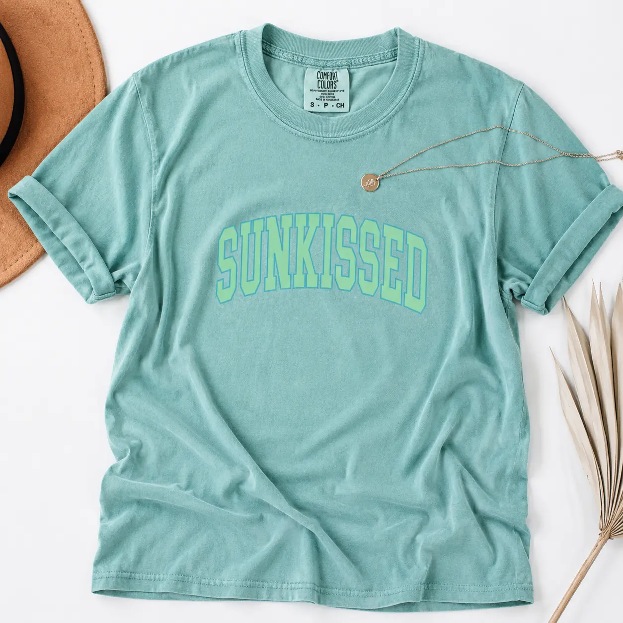 Vintage Sunkissed Graphic T-Shirt for Women, Oversized Cotton Shortsleeve Top for Everyday Streetwear, Casual, Printed