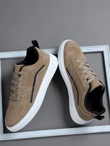 New Men's Casual Sports Shoes, Fashionable Comfort Outdoor Sneakers, Lightweight Breathable Low Top Board Shoes for All Seasons