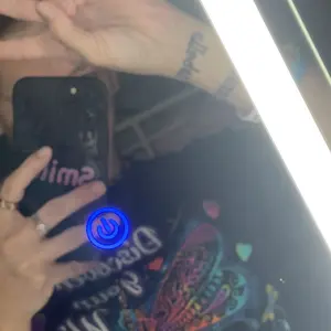 Product Review of [2PCS] FUNCAT GLOBAL Screen Protector-Dust-free Applicator FOR iPhone 17/16/15/14/13/12 "On SALE for NEW APPLE" (Reusable Easy Installation) Headset Covered, Fully Protection, Fingerprint-proof, Electroplated Layer, Tempered glass from A**a W**s