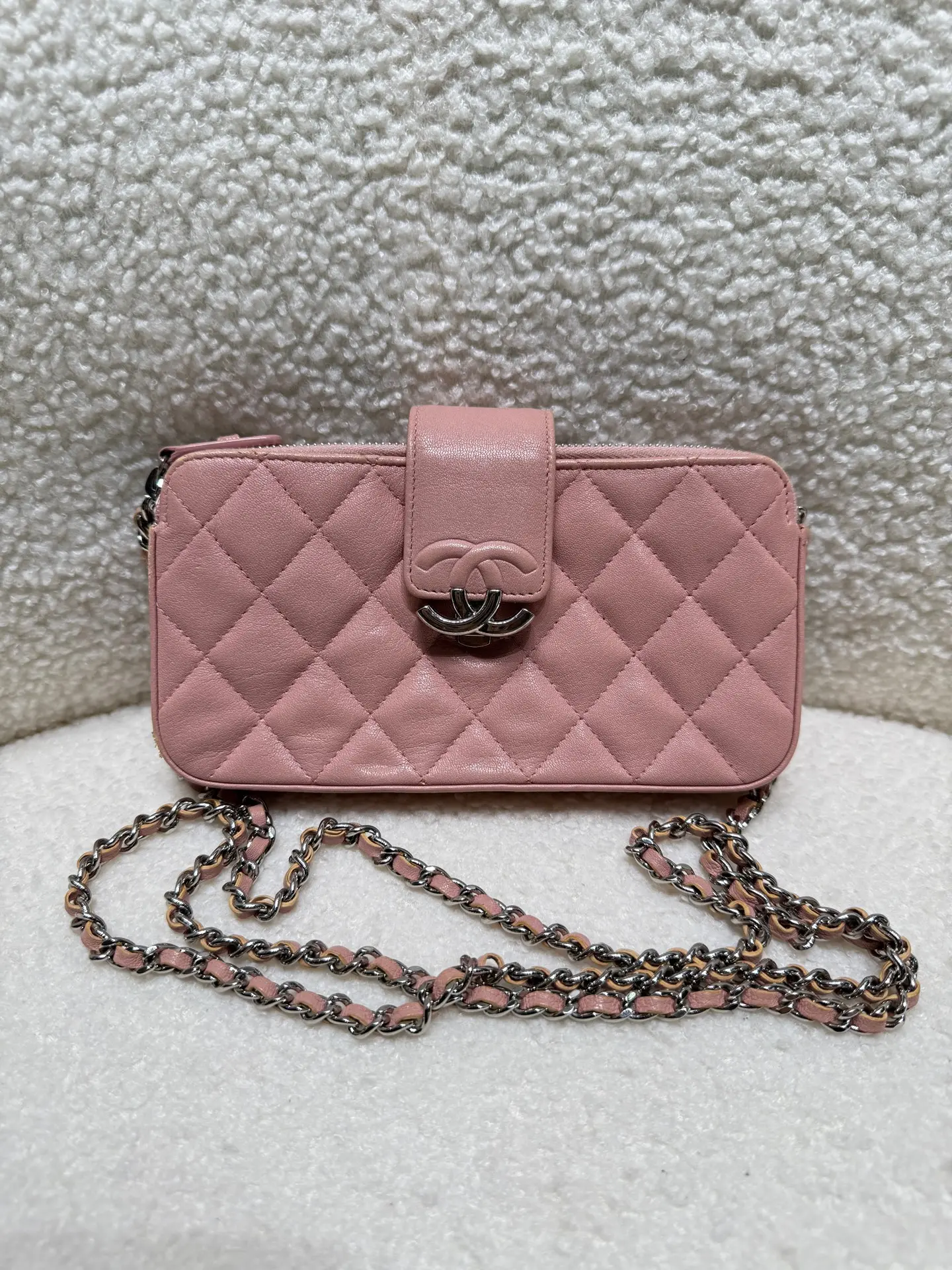Pre-owned CHANEL SN25 CC Box Double Zip Clutch with Chain Quilted Calfskin