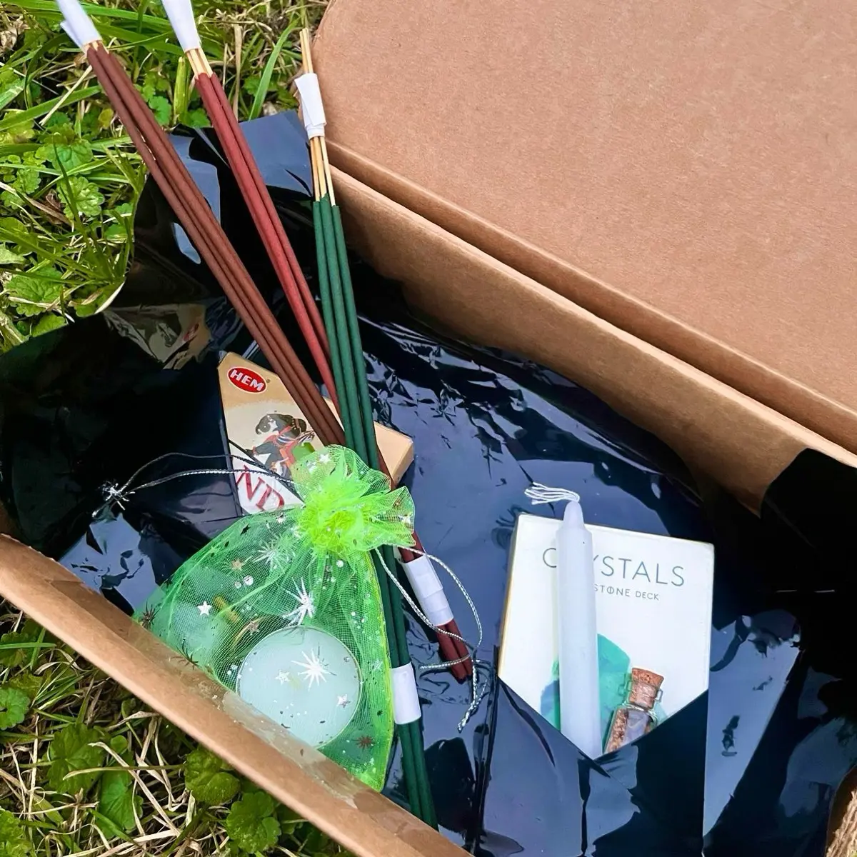 Divine Eye Spiritual Gift Set - Manifestation & Protection Candle Magic Ritual Kit, Manifestation Ritual Candle, Crystal Oracle Deck, and Incense