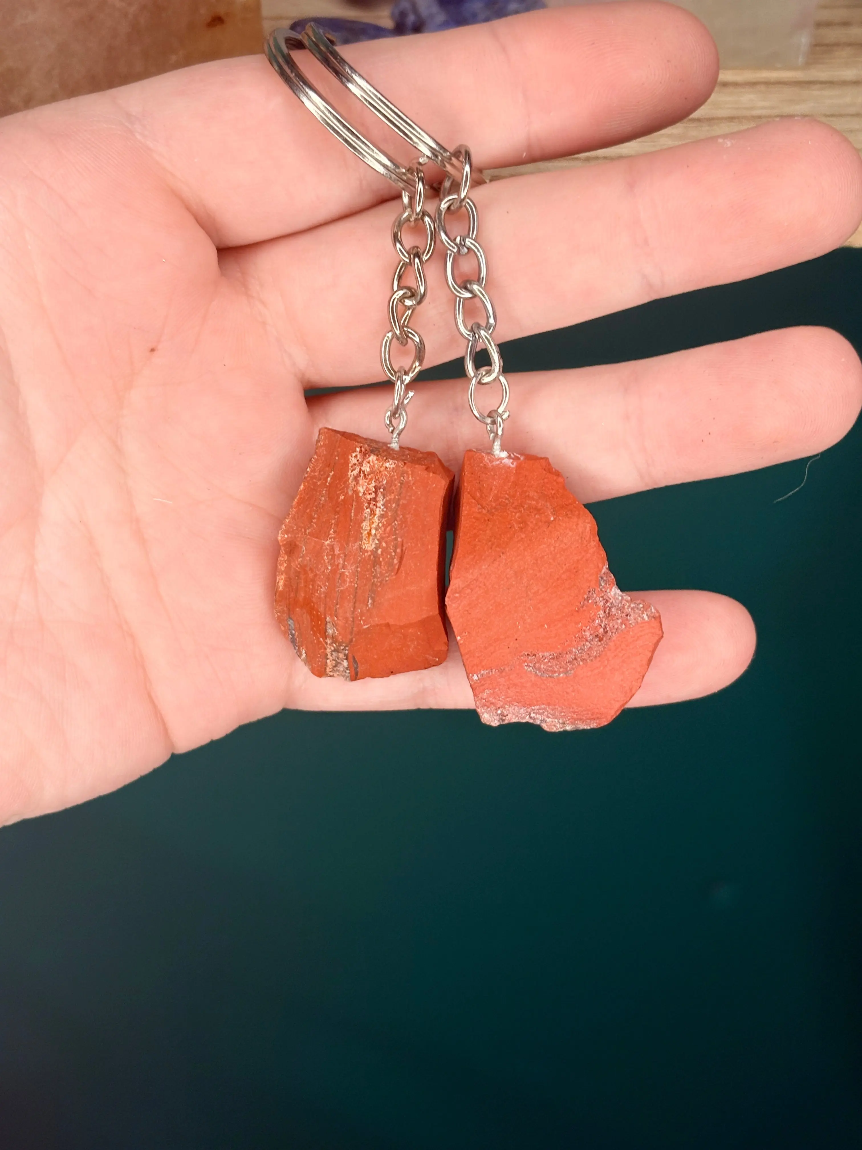 Raw crystal keychain🌕 (select your stone)