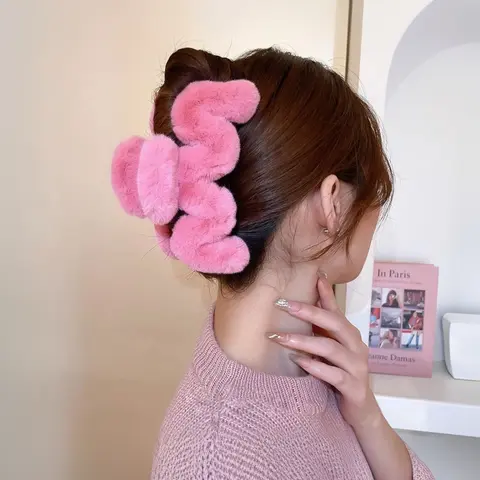 Large Plush Cloud Hair Clip, Sweet Dopaemon Style, Autumn Winter Shark Clip, Multiple Hair Volume, Cute Back-Of-Head Design, Decorative Hair Clips