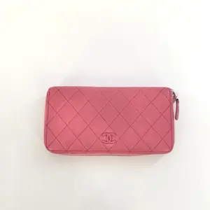 Pre-owned CHANEL Leather Small Leather Goods Pink quilted Caviar Wallet BF0089