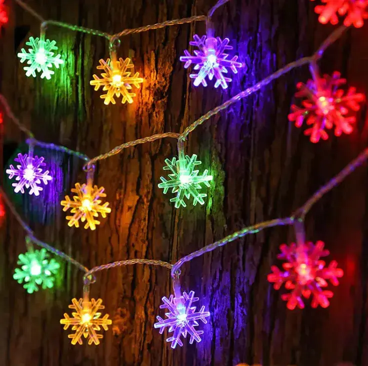 Silent LED Snowflake String Lights - Adjustable All-Seasons Home Decor with Decorative Touch and Festive Appeal