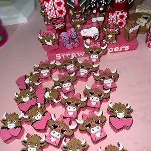Heart Highland Cow Straw Topper