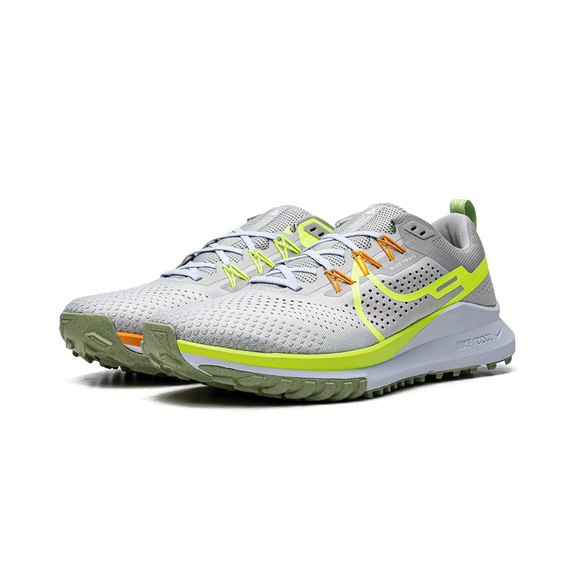 React Pegasus Trail 4  display picture 1