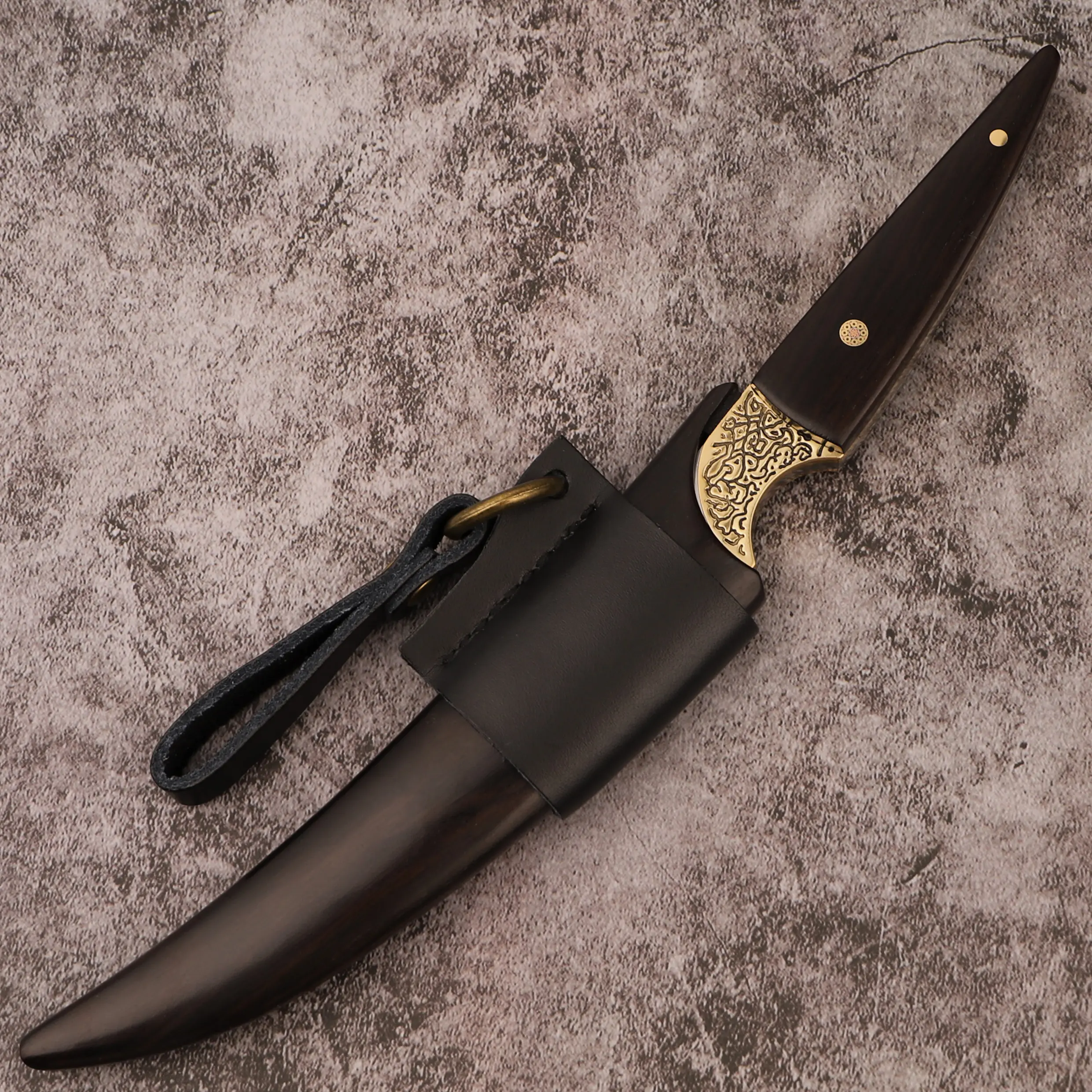 Hand forged meat cleaver, suitable for kitchen, outdoor barbecue, camping, suitable as a birthday, Father's Day and Christmas gift.