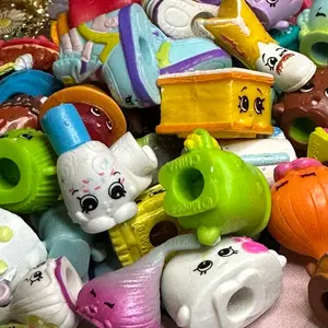 Kins keychains with charm