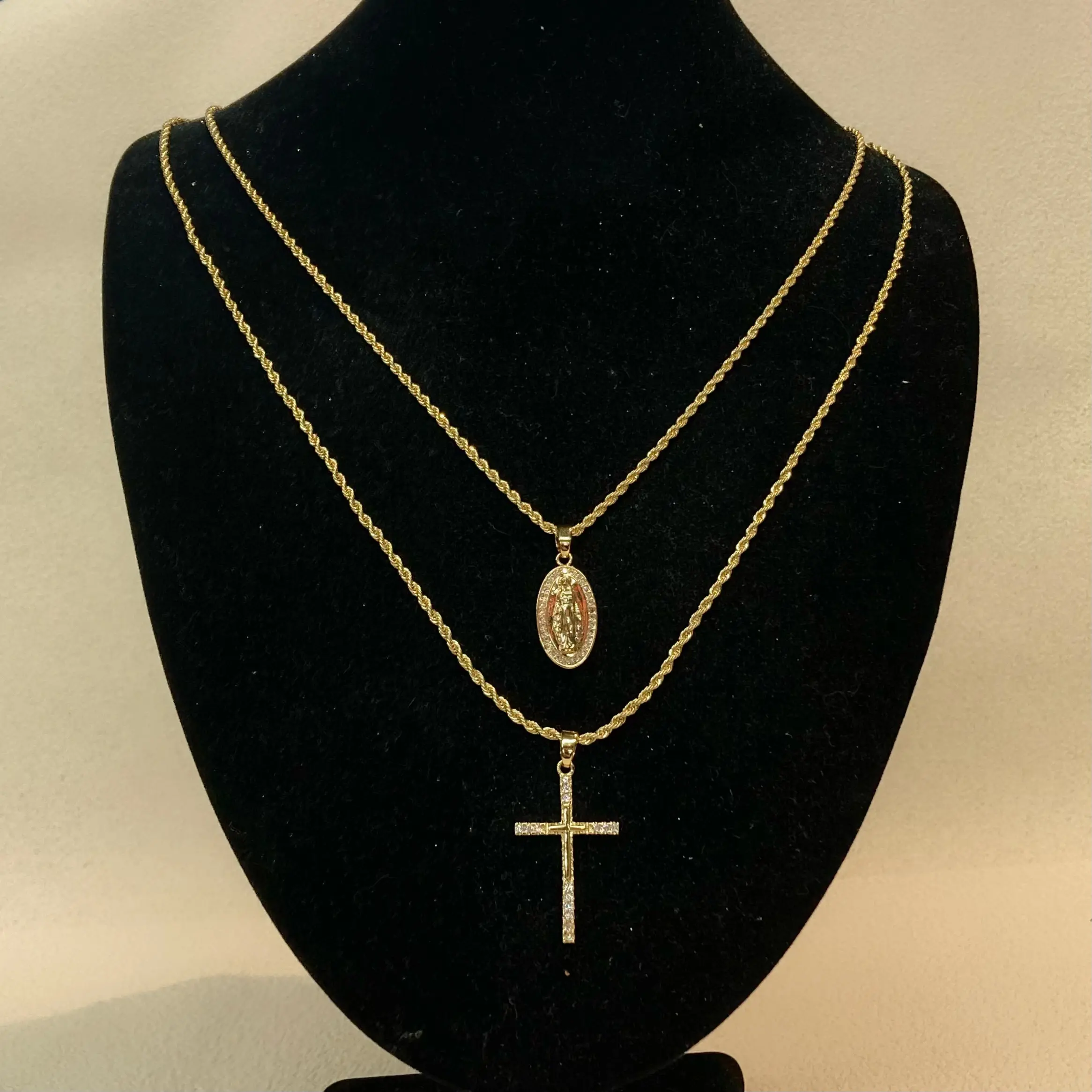 Double Chain St Mary's Cross