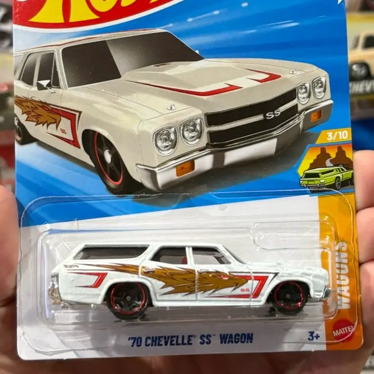 1970 Chevy Chevelle SS Wagon Diecast car 1:64 scale