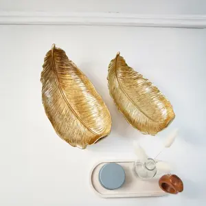 European Feather Decorative Tray, Vintage Style Resin Craft, Handmade Ornament for Home Party Holiday, Living Room Decoration, Modern Home Decoration