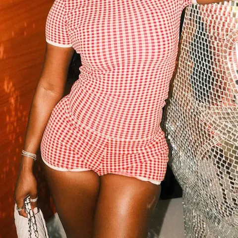 Women's Two-Piece Set, Preppy Matching Set, Casual Outfit Set, Plaid Round Neck Slim Fit Short Sleeve T-Shirt, High Waist Butt-Lift Shorts, Summer Casual Daily Wear, Womenswear, Clothes, Casual Fitted Set