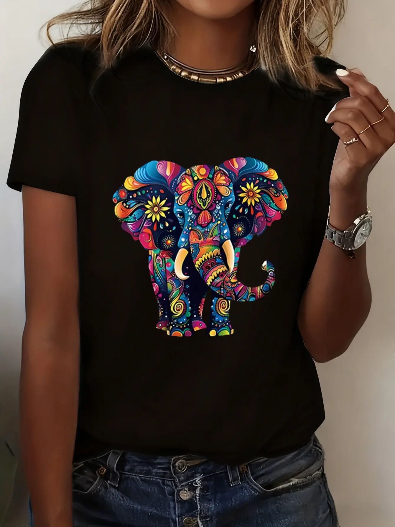 2026 Women'S Fashion T-Shirt in Black with Round Neck Short Sleeves Featuring a Colorful Elephant Art Print in a Bohemian Style Perfect for Summer Vacation Parties. A Great Gift for Women for Christmas And Halloween