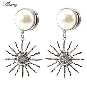 Alisouy 2PCS Stainless Steel Zircon Pearl Sun Flower Pendant Ear Plugs Tunnels Expander Stretcher Gauges Body Piercing Jewelry