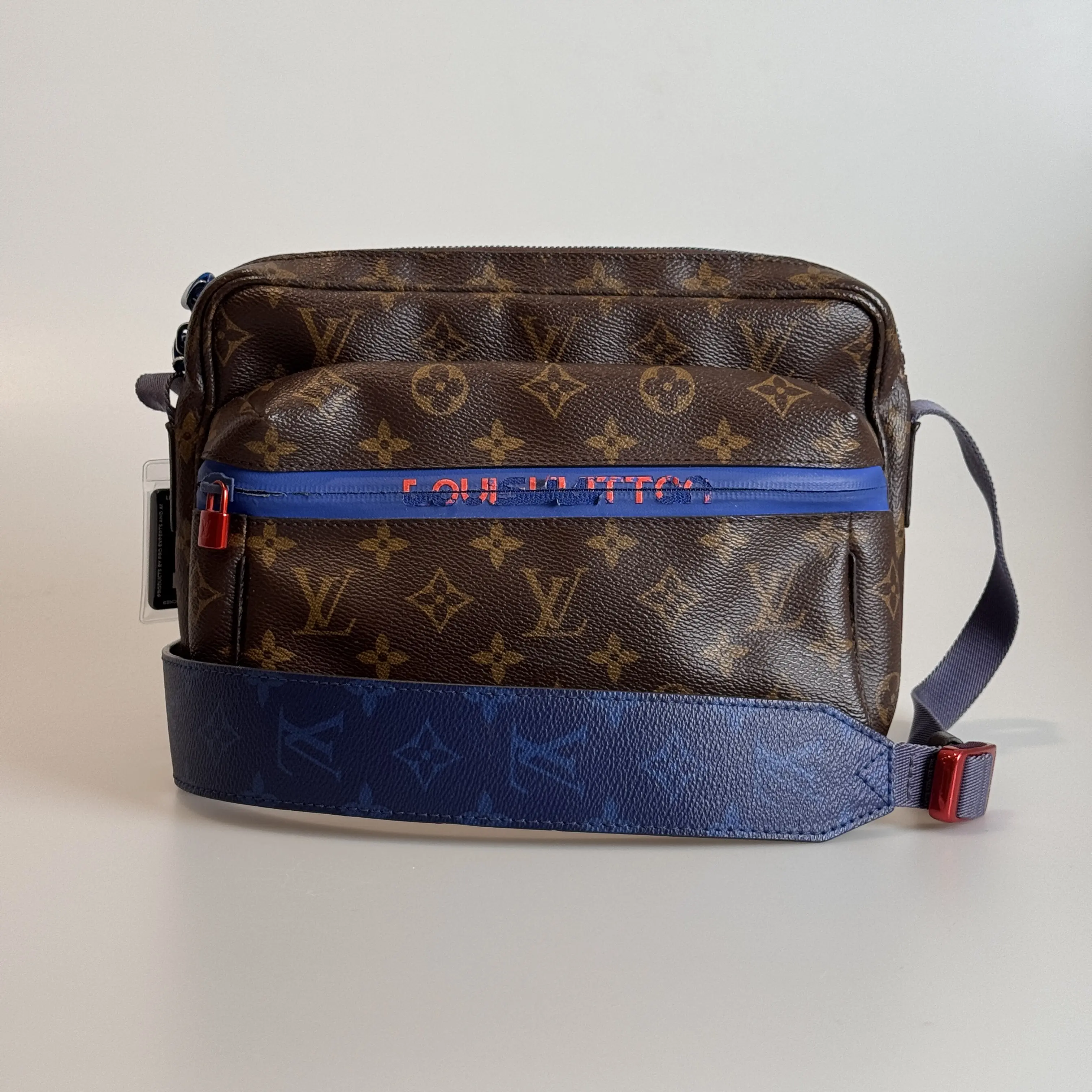 Pre-owned Louis Vuitton Coated Canvas Crossbody Bag 18SS Messenger Brown & Blue Monogram 83971911