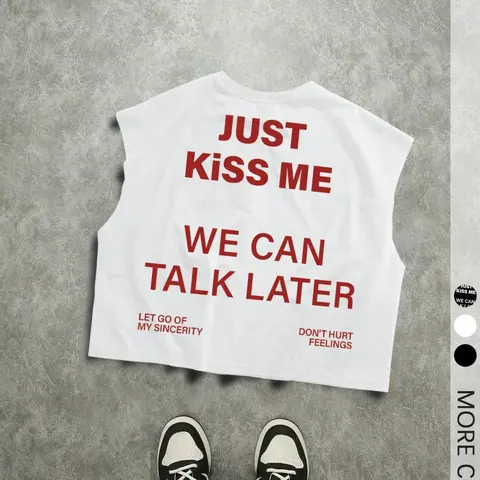 1 Piece Unisex Y2K Sleeveless Graphic Top, Sleeveless Tank Top, "Kiss Me & Talk Later" Full Text Print, Vintage Streetwear Style For Young Men And Women At Concerts And Casual Outings