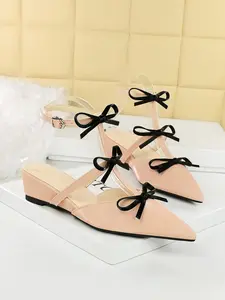 French Style Sweet Slip-On Sandals, Pointed Toe Low Heel Bow Design, Fashionable Half-Slipper for Women, Casual Wear