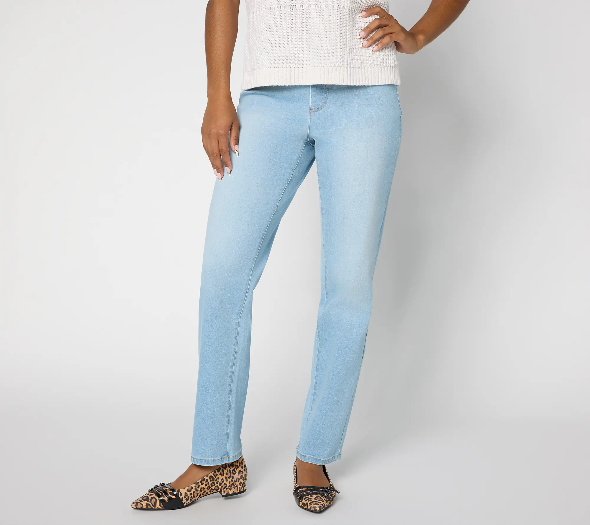 Ree by Pioneer Woman Petite Straight Leg Jeans
