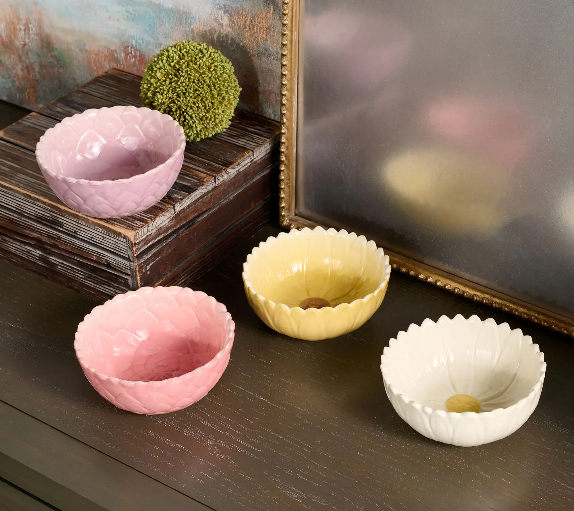 Ode to Color by Lori Weitzner S/4 Flower Bowls Ode to Color by Lori Weitzner S/4 Flower Bowls