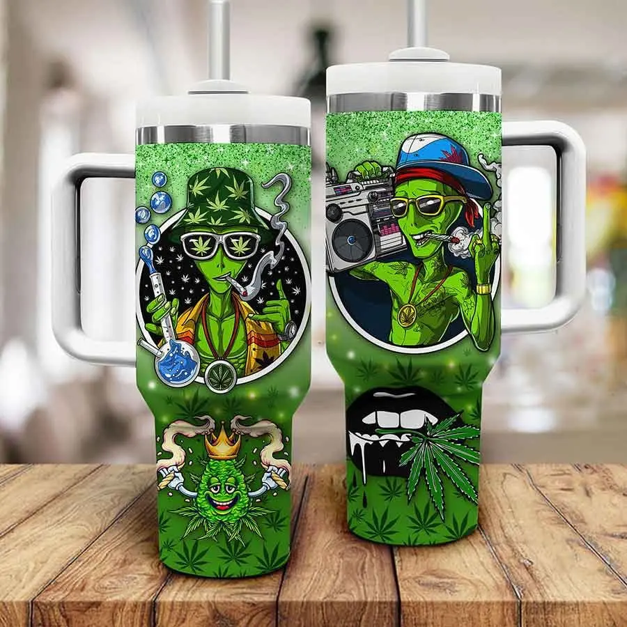 Stoner Alien 40oz Tumbler with Handle & Straw, Funny Green Alien Smoking Insulated Cup, Trippy Cannabis Leaf Travel Mug, Hippie 420 Gift for Weed Lovers & Smokers
