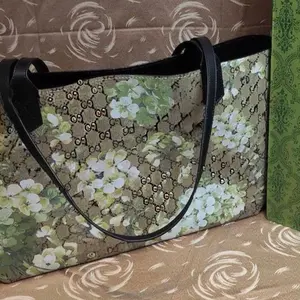 Floral Classic-Black Reversible Tote