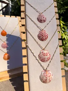 Coastal Calico: Scallop Shell Necklace