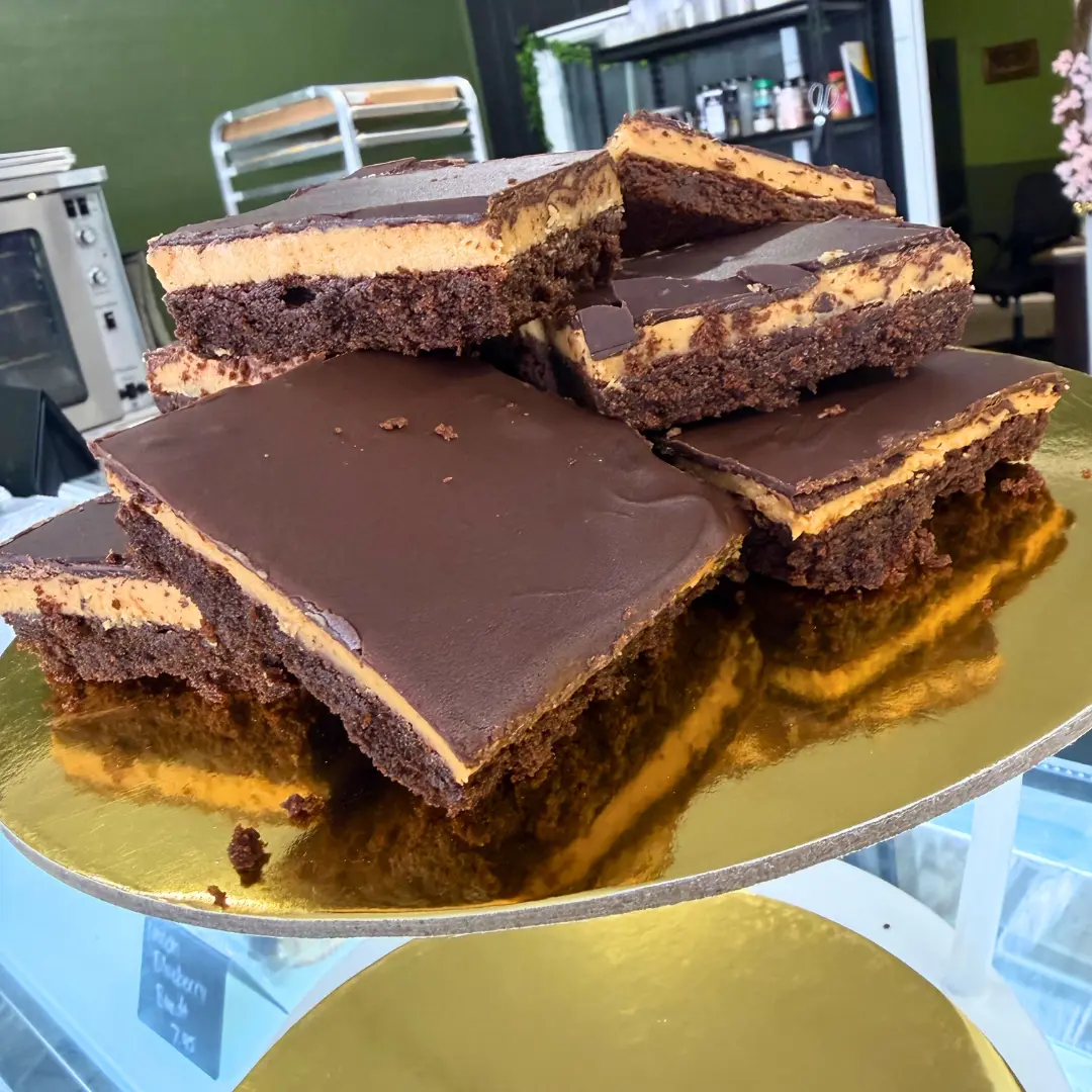 Keto Buckeye Brownies - SUMMER TIME PLEASE READ Keto Buckeye Brownies - SUMMER TIME PLEASE READ