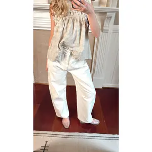 Ecru Barrel Jeans