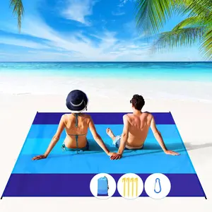 Outdoor camping waterproof convenient foldable portable picnic mat moisture-proof mat polyester plaid pocket beach mat