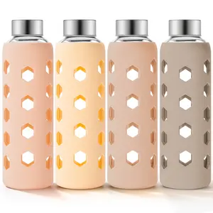 Mrsdry Glass Juice Bottles with Lids and Silicone Sleeves 18 oz, 4-Pack Reusable Clear Glass Water Bottles with Stainless Steel Airtight Cap for Juicing, Refrigerator, BPA Free Leak-Proof Drinking Jar Beverage Canister Drinkware Bottled Mug