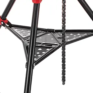 VEVOR 460-6 Tripod Pipe Chain Clamp 1/8"-6" Capacity, Foldable Steel Legs, Pipe Rack Bracket with Tool Tray, Tripod Chain Clamp Suitable for Various Pipe Materials