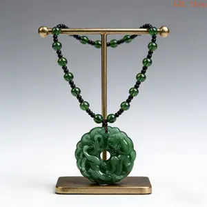1Pc Green Jade Hand-Carved Pixiu Dragon Pendant Necklace – Unisex Lucky Feng Shui Amulet for Wealth Attraction & Spiritual Protection, Auspicious Jewelry Perfect for Christmas, Birthday & Holiday Gift Giving