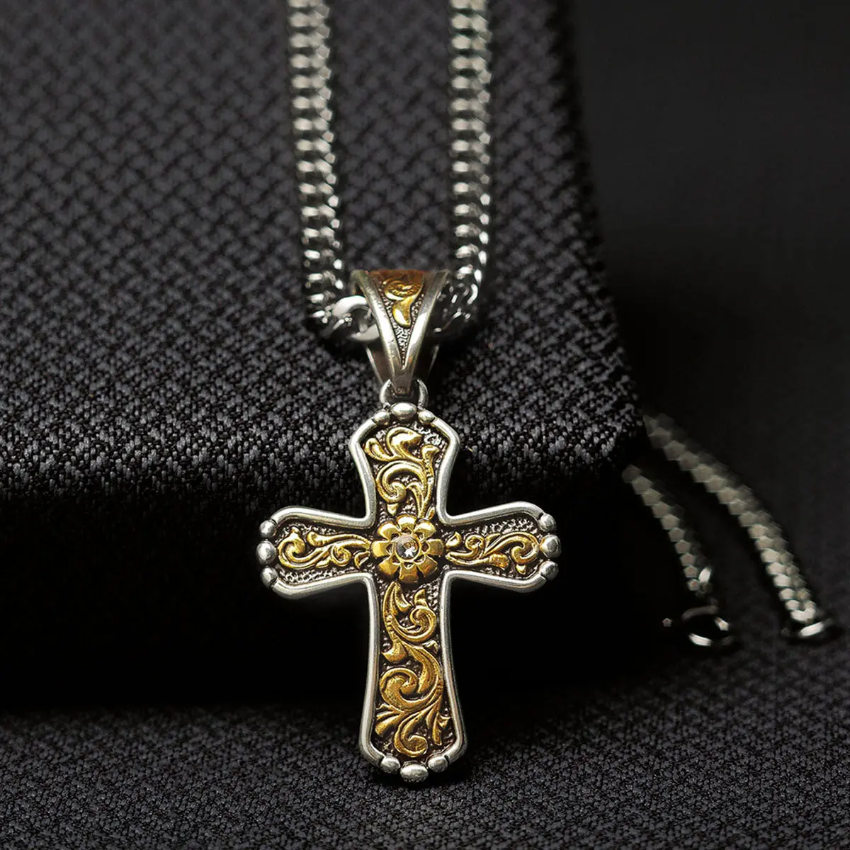 TWISTER MENS NECKLACE 32120