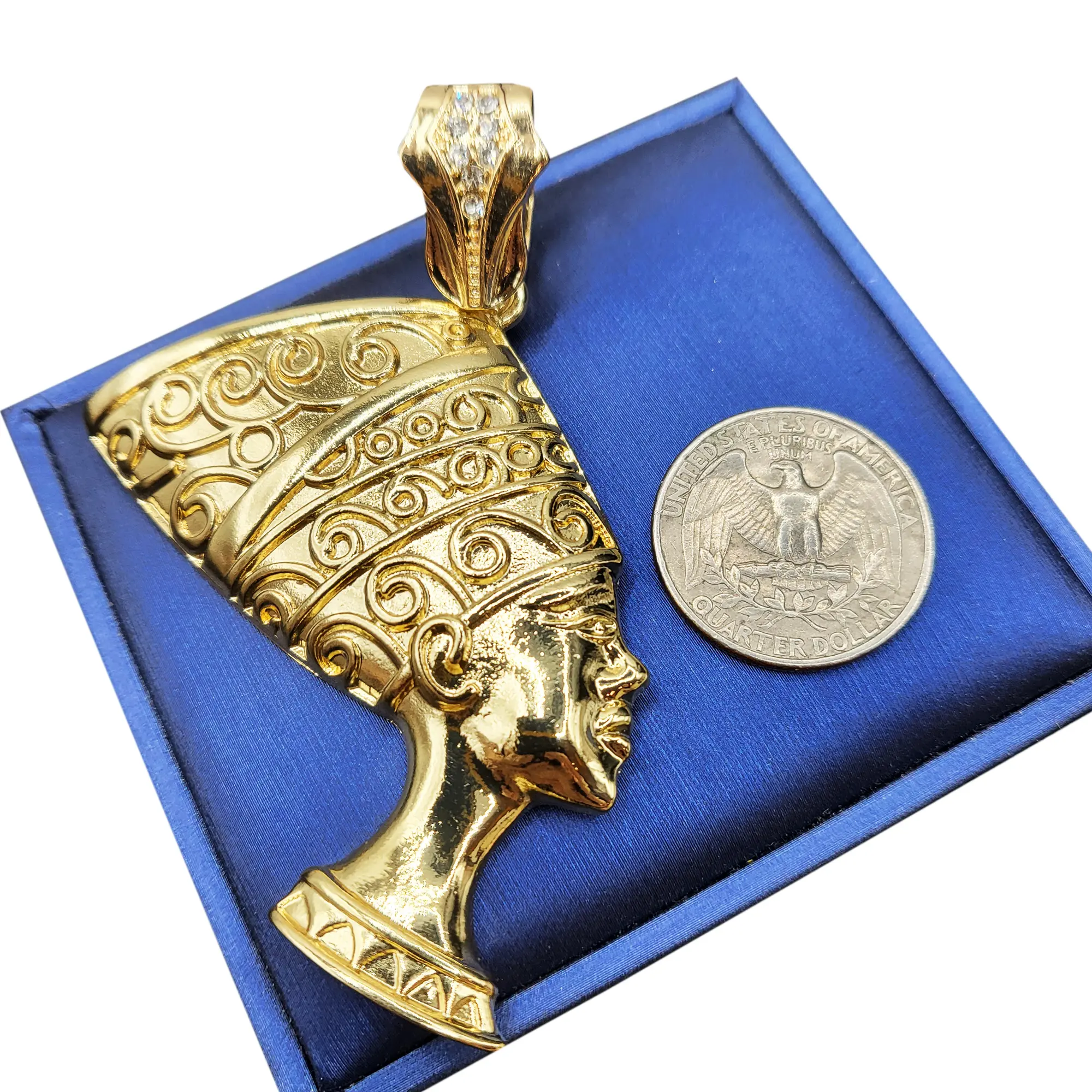 MaxBling81 Gold-Plated Queen Nefertiti Gold-Black Statement Charm Pendant - Large Unisex Street Style Costume Jewelry for Daily Wear, Fits Unisex Outfits, Egyptian, Regal, Charms & Pendants, Male, Metal Coating, Bling Effect, Hip Hop, Large Size, Statemen