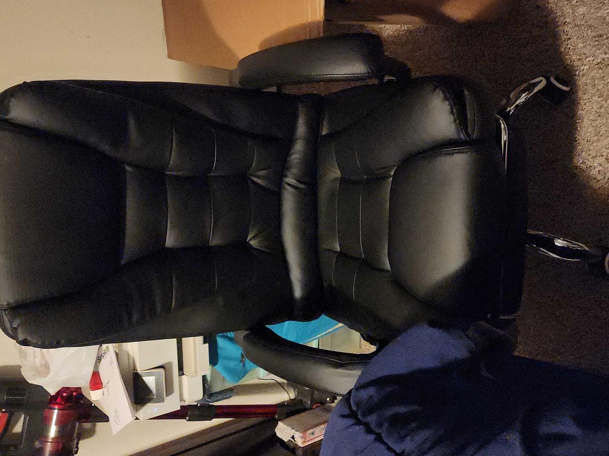 Item: Black Leather, with Footrest
