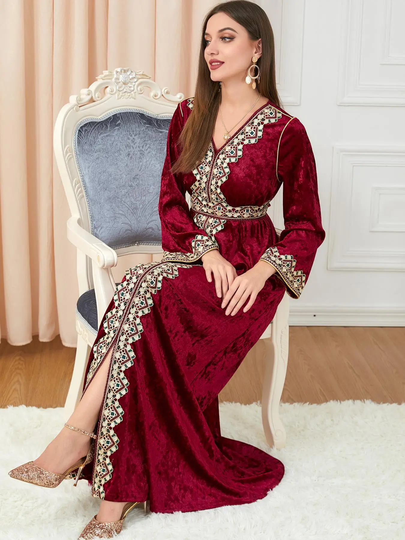 Arabic Clothing-Women's Solid Appliques Split Velvet Dress, Elegant Long Sleeve V Neck A Line Dress For Daily Wear, Fashion Muslim Dress For Spring &