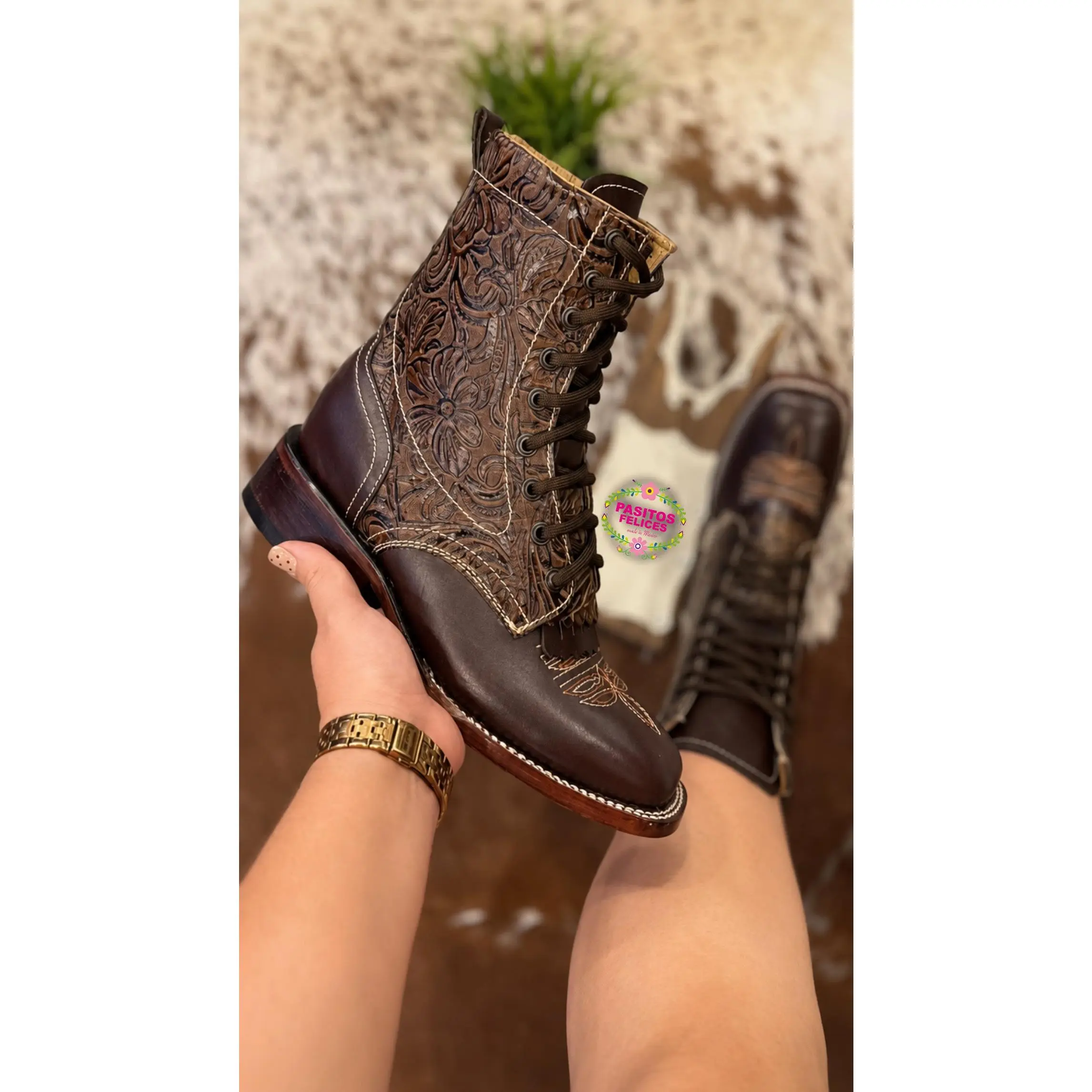 Botas Café Pullup Lacer - Shiny Brown Leather Tooled Boots