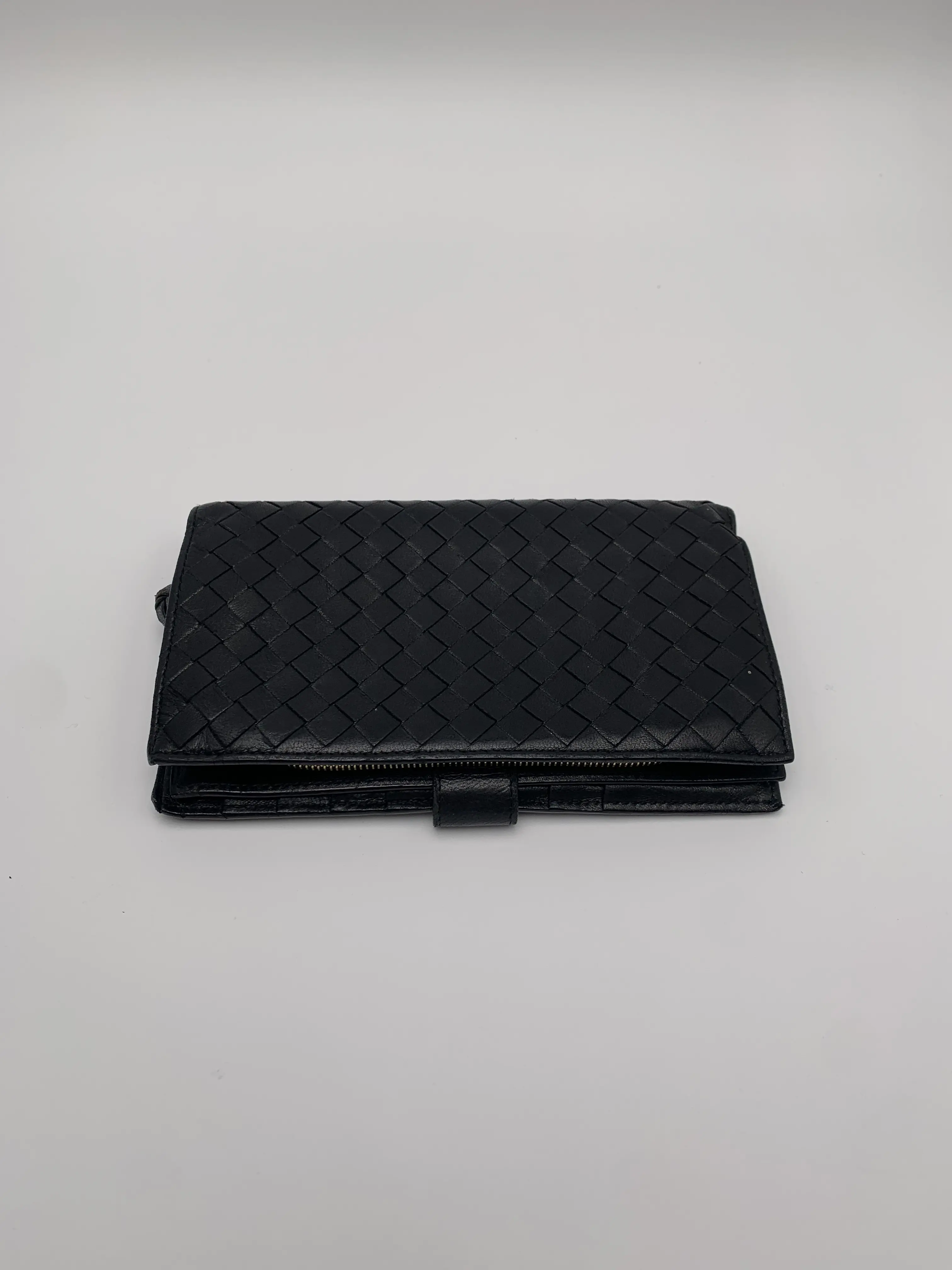 Pre-owned BOTTEGA VENETA Black Woven Leather Long Bifold Wallet