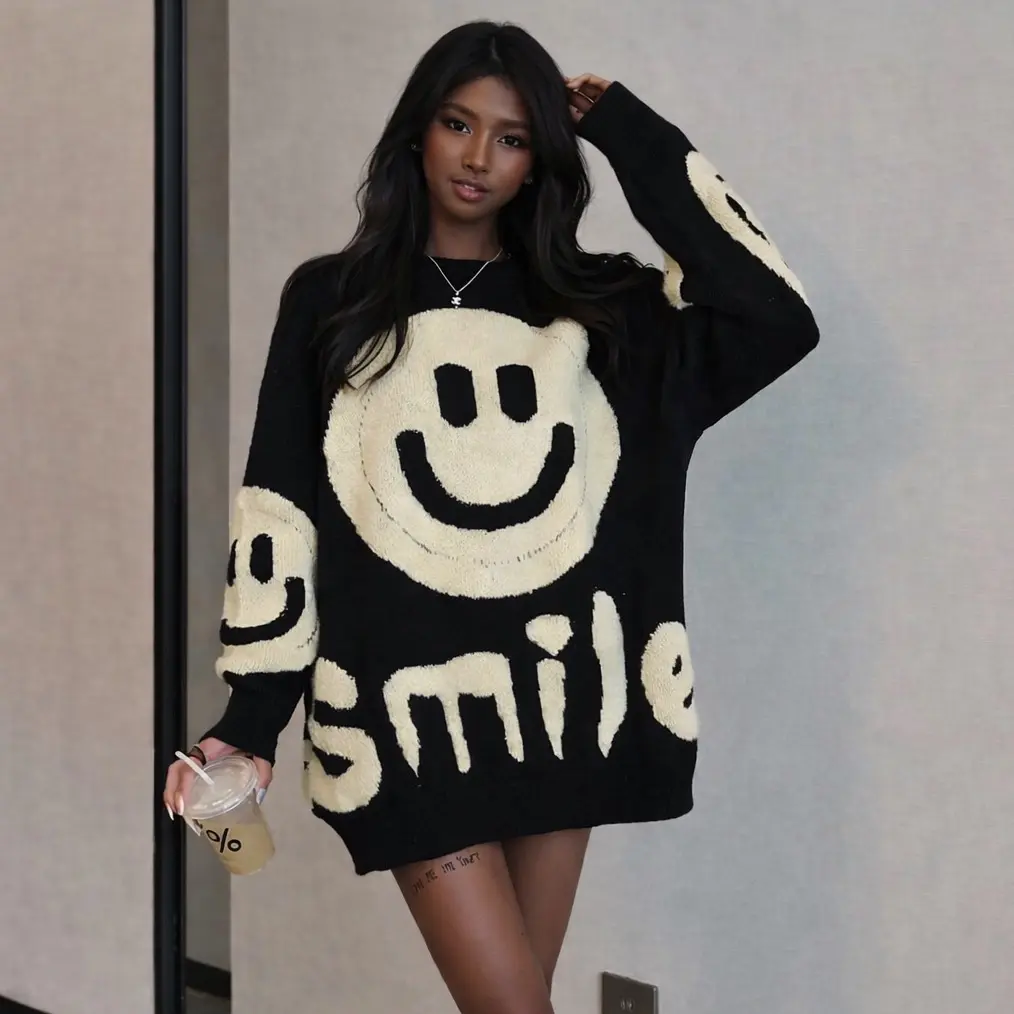 Women's Fluffy Casual Contemporary Non-Customized Pull-On Knit Happy Face Print Long Sleeve Crewneck Oversized Jumper Tunic Pullover