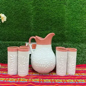 Relieve Pitcher Color Blanco Boca Rosa Set Glass.