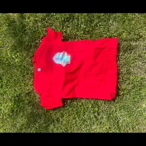 Ouan heavy cotton sizes 2 smalls 2 mediums 1 large