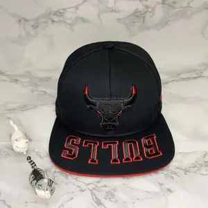 New Era Chicago Bulls White Red Snapback Baseball Cap with Oversized Bull Logo Embroidery, Official NBA Patch Adjustable Hat for Men Women, Premium Streetwear Fashion Accessory, Classic Basketball Team Style, Trending USA Sports Look 2026