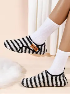 Women's Plain Plaid Pattern Velcro Sports Slide, Casual Soft Comfortable Non-slip Slippers for Indoor Outdoor Wear, Warm Slippers for Home Gym Yoga, Walking Shoes, Plaid Design Slippers