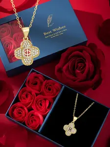 Hollow Out Four-leaf Clover Pendant Necklace with Rose Gift Box, Women's Rhinestone Decor Necklace, Fashion Jewelry for Party, Daily Decor, Exquisite Jewelry for Gift