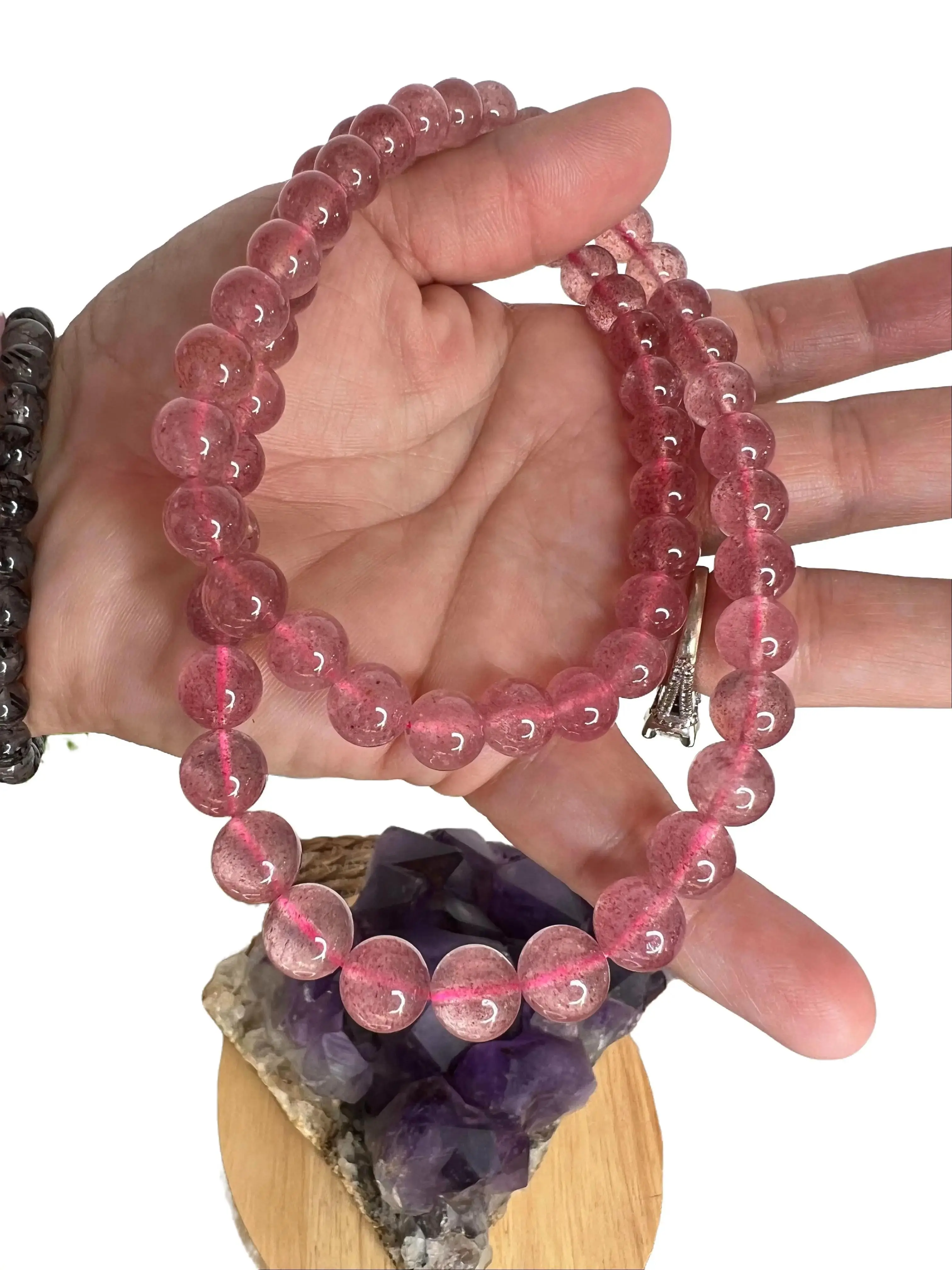 Women's Strawberry Quartz Round Bead Crystal Stone Necklace - Fashion Accessory
