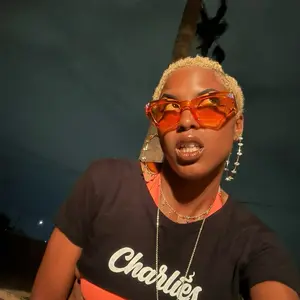 Decor Shades - Stylish Sunglasses with Unique Design for Trendy Looks