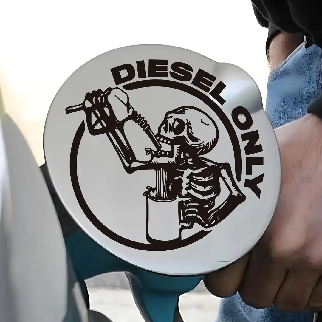 1PC Dark Fun Diesel Power DIESEL ONLY Sticker, Car Decals, Truck Car Decal, Car Decorative Sticker, Car Stickers, For Cars, Stationery, Bags Skull Fueling, DIESEL ONLY Decor With Brown-White Crisp Line Texture