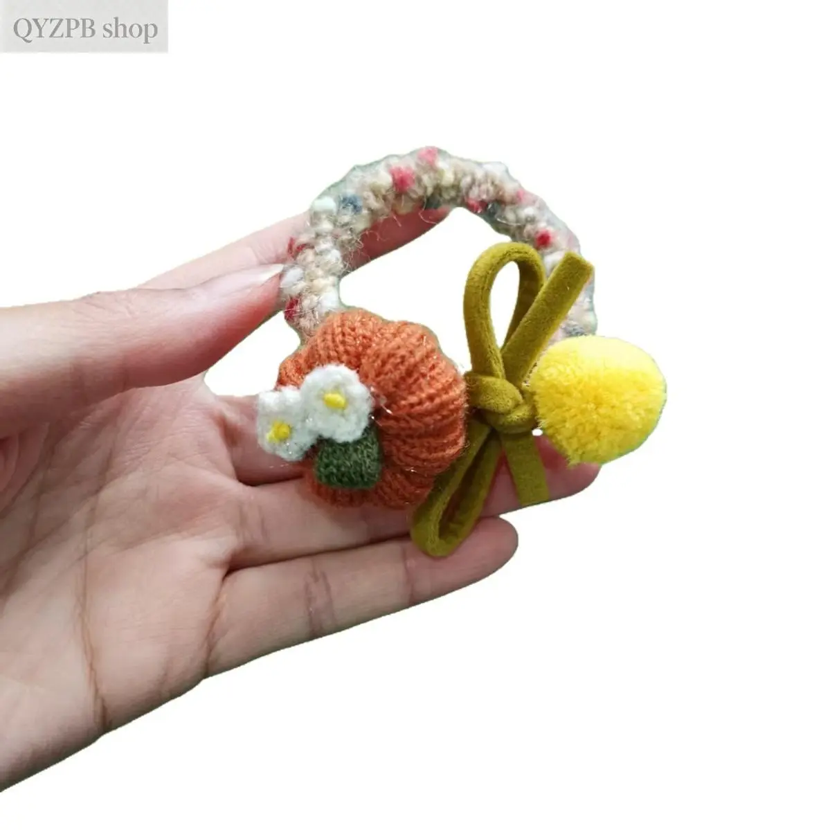 Cute Pumpkin Hairball Scrunchie for Women – Soft Fluffy Autumn & Winter Hair Tie, Cozy High-End Ponytail Holder, Trendy Fall Hair Accessory, Perfect for Daily Casual Outfits & Stylish Seasonal Hairstyles
